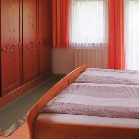 Emberger, Tatil Evi *